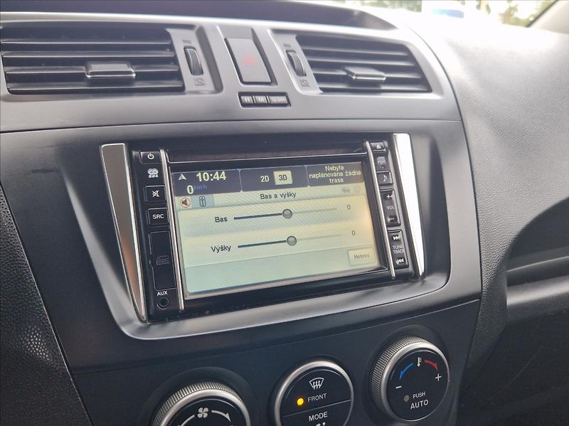 Mazda 5 1,6 MZR-CD 85kW 7MÍST +ALUZIMA - fotka 32 z 40