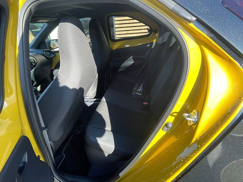 Toyota Aygo 1.5 Hybrid 116HP GR-SPORT - fotka 9 z 27