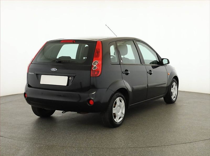 Ford Fiesta (2006) Ghia 1.25, za skvělou cenu - fotka 5 z 12