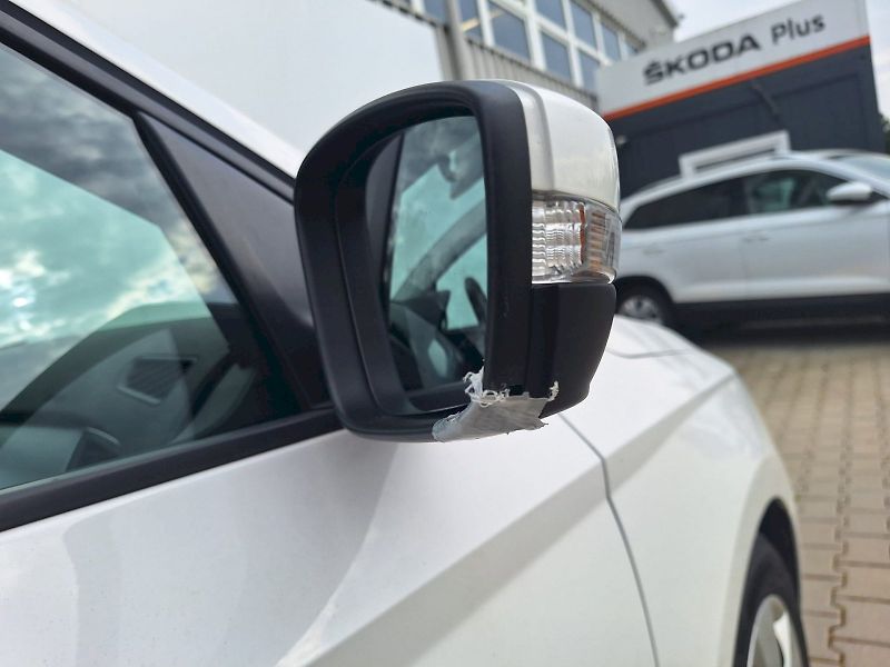 Škoda Fabia (2016) 1.2 TSI / 66kW / 5MP / Ambitio - fotka 28 z 30