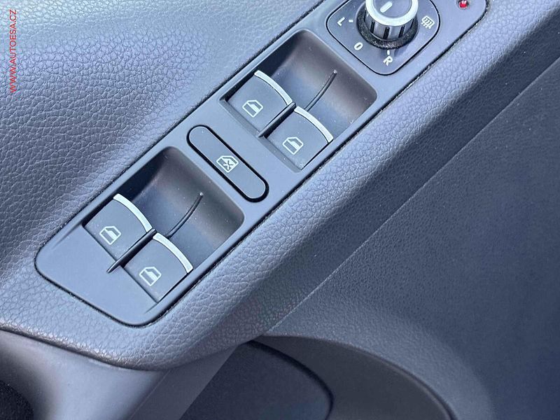 Volkswagen Tiguan (2013) 1.4 TSi, Life, navi, +kola - fotka 10 z 18