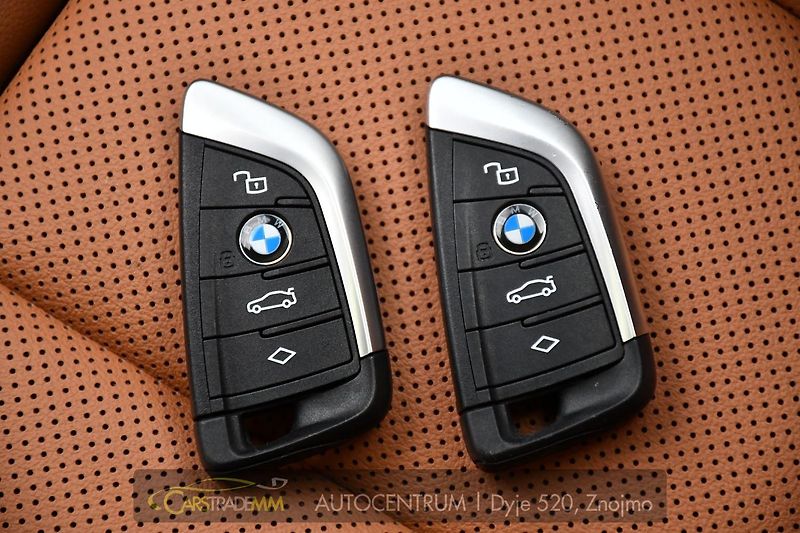 BMW Řada 4 420d xDrive M-SPORT ČR 1.MAJ - fotka 37 z 59