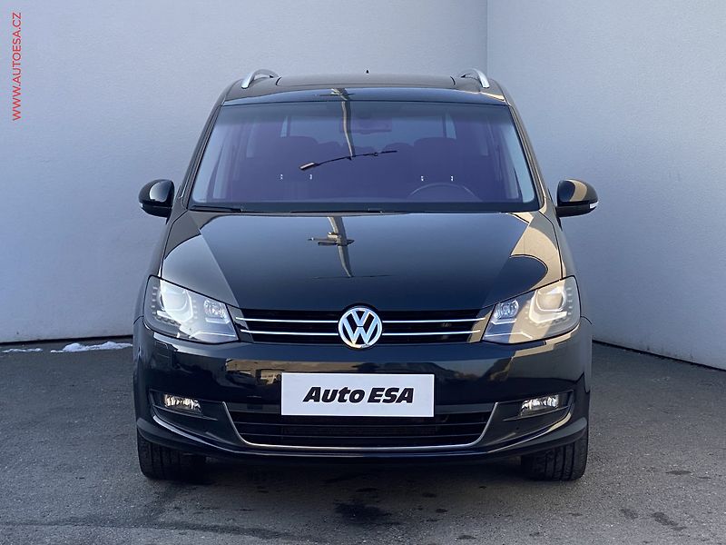 Volkswagen Sharan (2012) 2.0 TDi, Match, bixen, panor - fotka 2 z 18