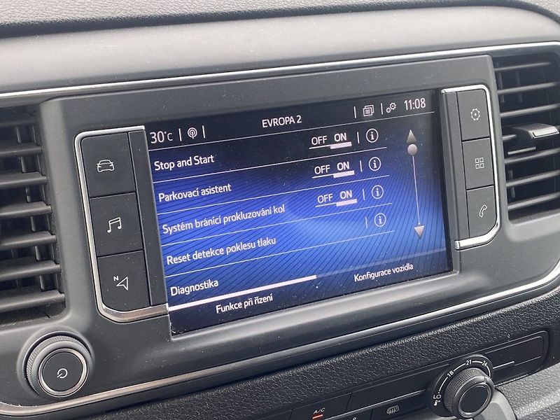 Toyota ProAce 2.0D, ČR, Active L2, navi, DPH - fotka 13 z 15