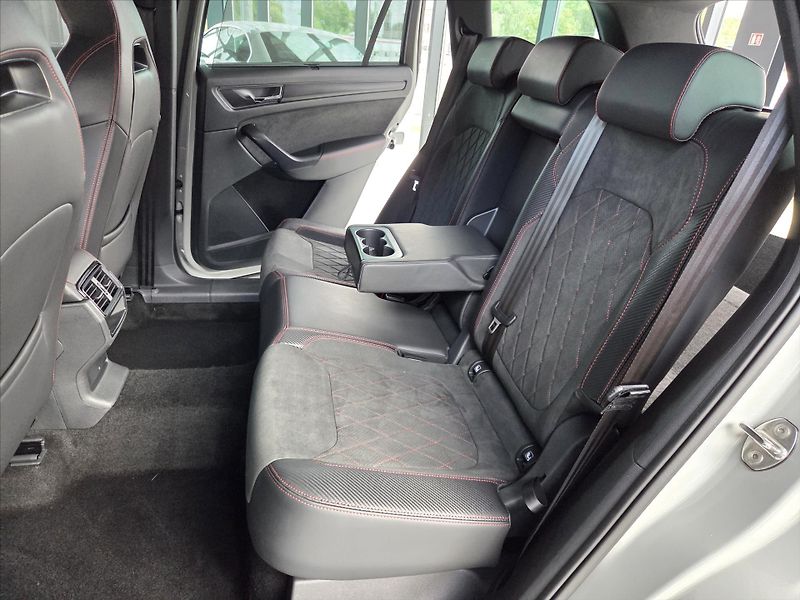 Škoda Kodiaq 2,0 TSi DSG 4x4 RS Tažné z. We - fotka 10 z 29
