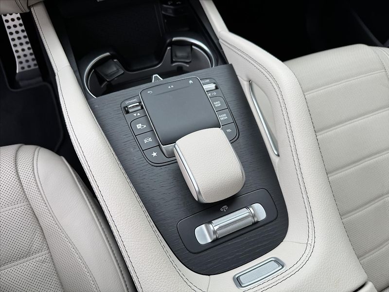 Mercedes-Benz GLS 450 4MATIC*AMG*MASÁŽE - fotka 27 z 46
