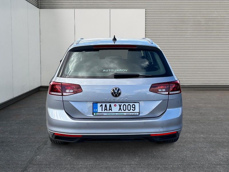 Volkswagen Passat Variant (2023) BUSINESS 1.5TSI 110kW DSG CZ  - fotka 5 z 11