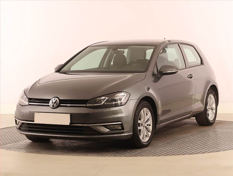 Volkswagen Golf (2017) 1.4 TSI, Automat, Navi - fotka 2 z 22