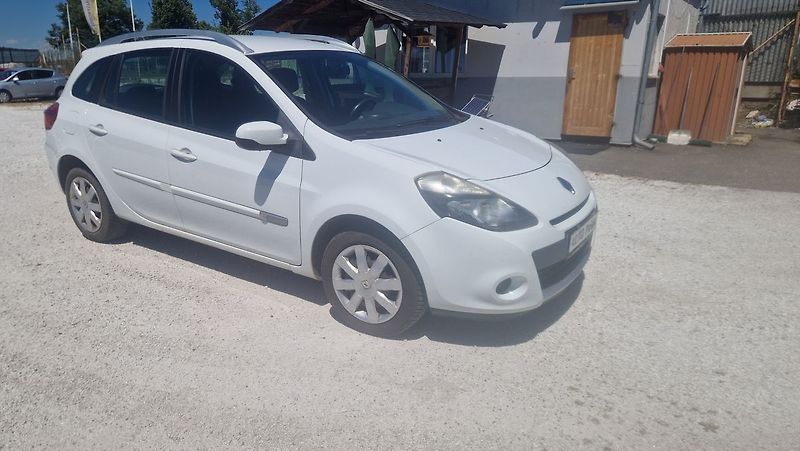 Renault Clio 1.4 - fotka 2 z 9