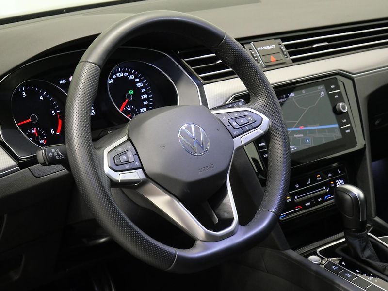 Volkswagen Passat - fotka 14 z 26