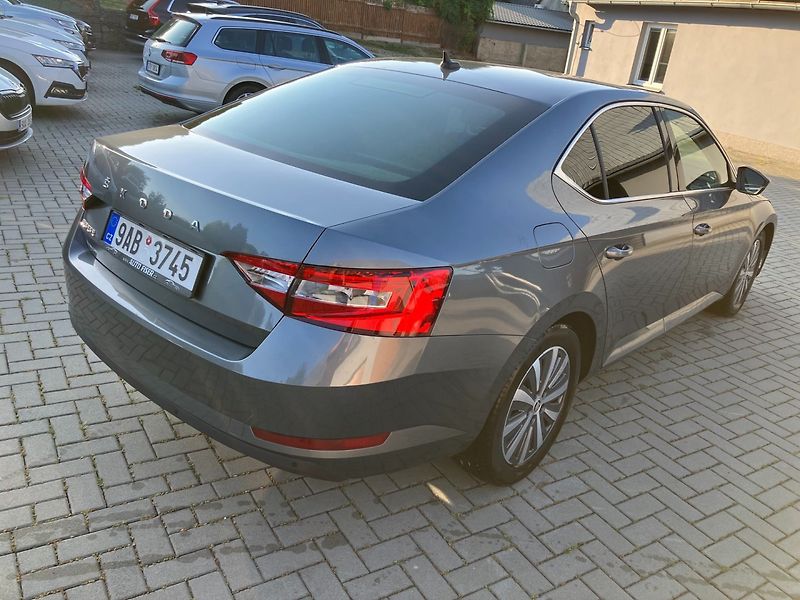 Škoda Superb (2022) 2.0TDI 110kW DSG STYLE PLUS - fotka 4 z 30