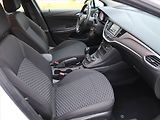 Opel Astra (2019) 1.4 T, Tempomat, Park. senzory - náhled 9