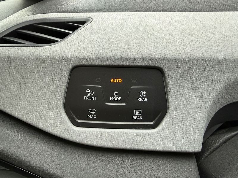 Volkswagen ID.3 1ST MAX 62kWh Panorama - fotka 35 z 41