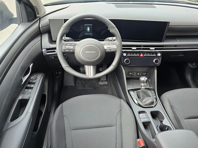 Hyundai Tucson (2026) 1.6 T-GDi MT Smart - fotka 12 z 24