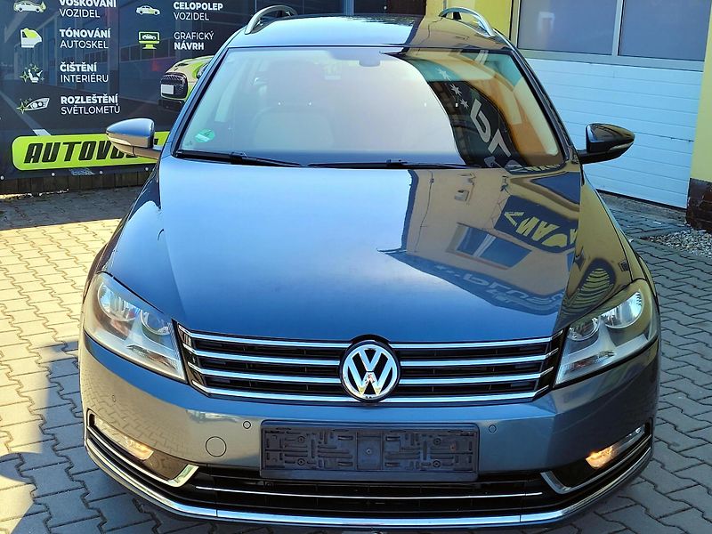 Volkswagen Passat TSi HIGHLINE,málo najeto  - fotka 2 z 51