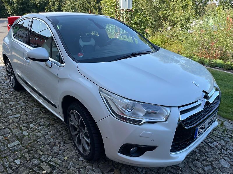 Citroën DS4 (2012) - fotka 3 z 14