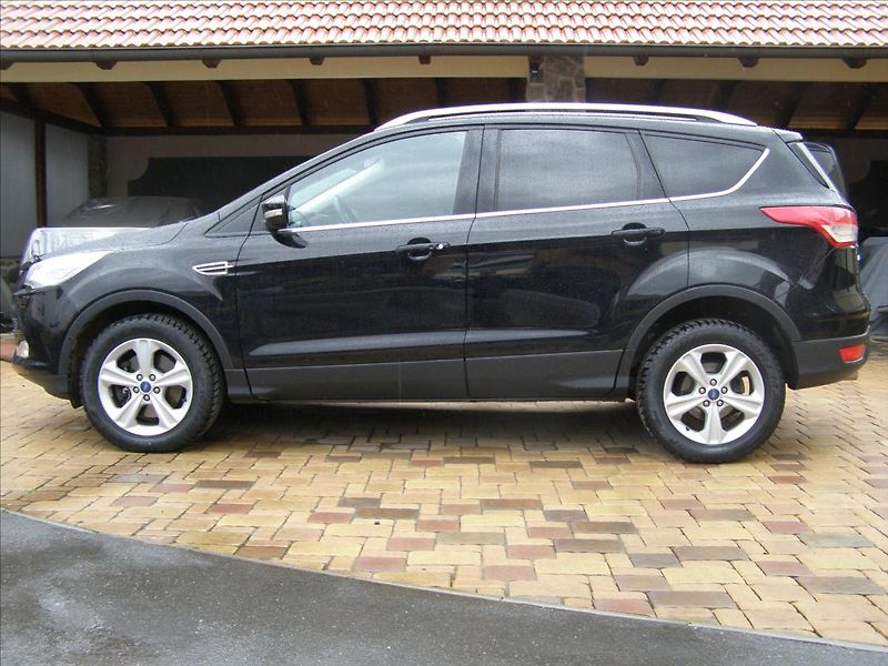 Ford Kuga 2,0   TDCI 2 majitel - fotka 3 z 30