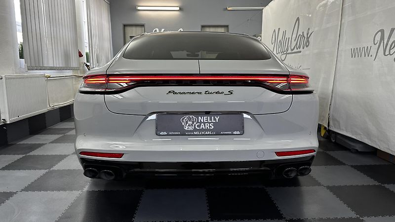 Porsche Panamera TURBO S E-HYBRID 700 koní - fotka 5 z 51