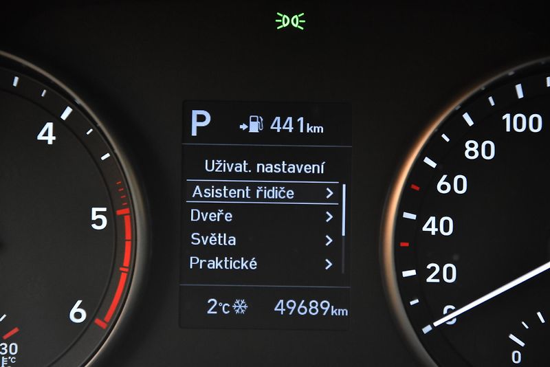 Hyundai i30 1.6 CRDi STYLE A/T,KAMERA,LED - fotka 22 z 48