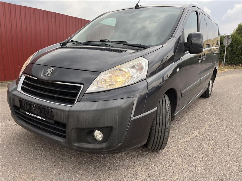 Peugeot Expert Tepee 2,0 HDi 8.MÍST KLIMA NAVIGACE - fotka 39 z 42