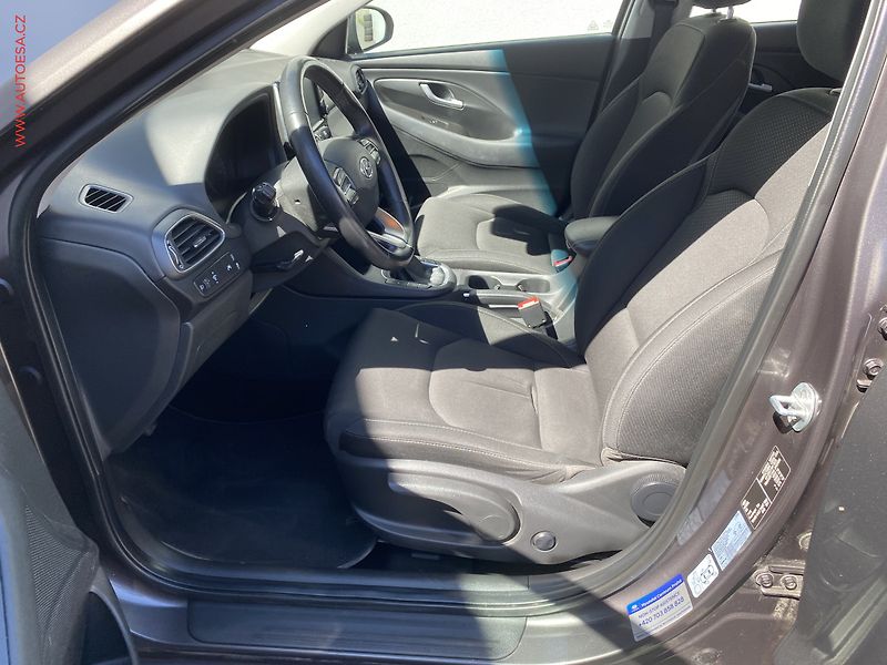 Hyundai i30 (2019) 1.4 GDi, ČR, AC, LED, navi - fotka 9 z 20