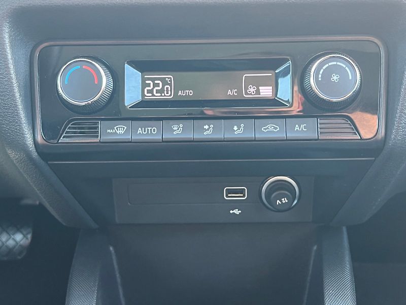 Škoda Fabia (2020) Style Plus 1,0TSI 81kW 6°manuá - fotka 28 z 31