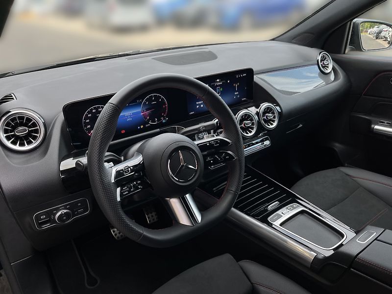 Mercedes-Benz GLA 200 d AMG Night - fotka 10 z 21