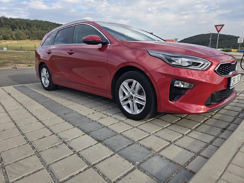 Kia Ceed (2021) ZÁRUKA, SERVISKA KIA  - fotka 3 z 8