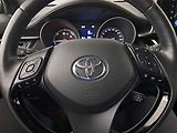 Toyota C-HR (2023) 1.8 Hybrid - náhled 17