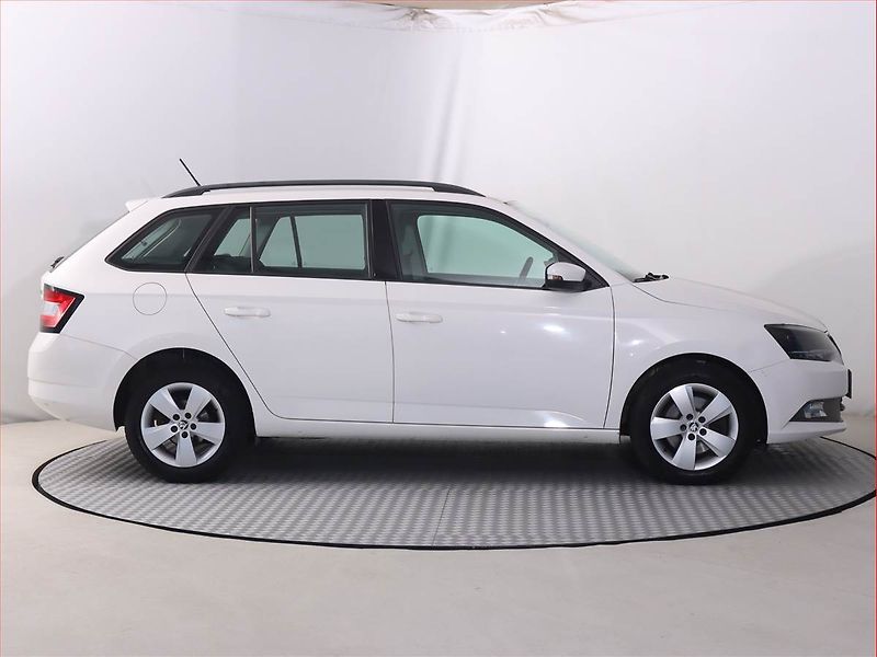 Škoda Fabia (2016) 1.2 TSI - fotka 6 z 17