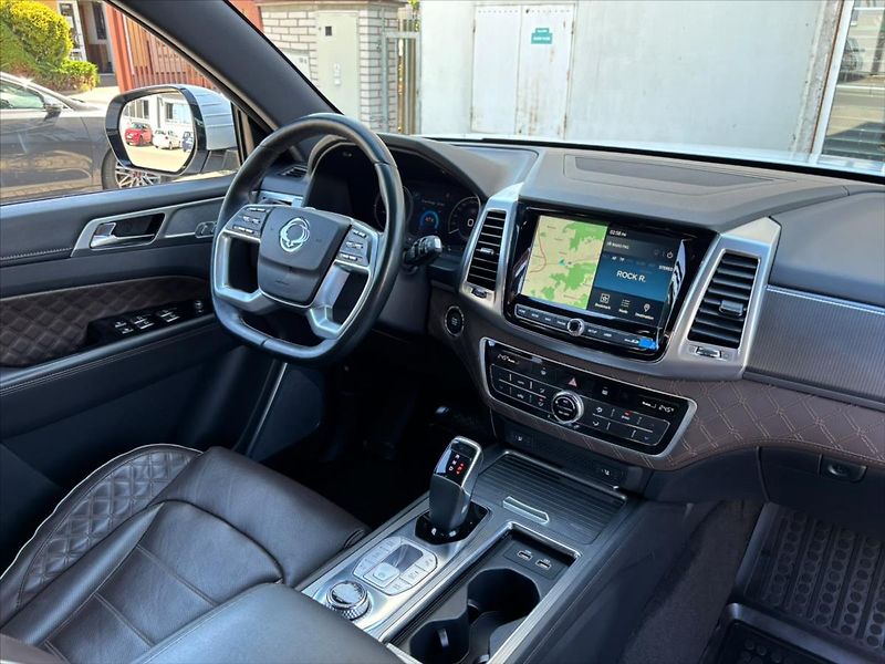 SsangYong Rexton 2,2 E-XDI  E-TRONIC G4 Premium - fotka 15 z 31