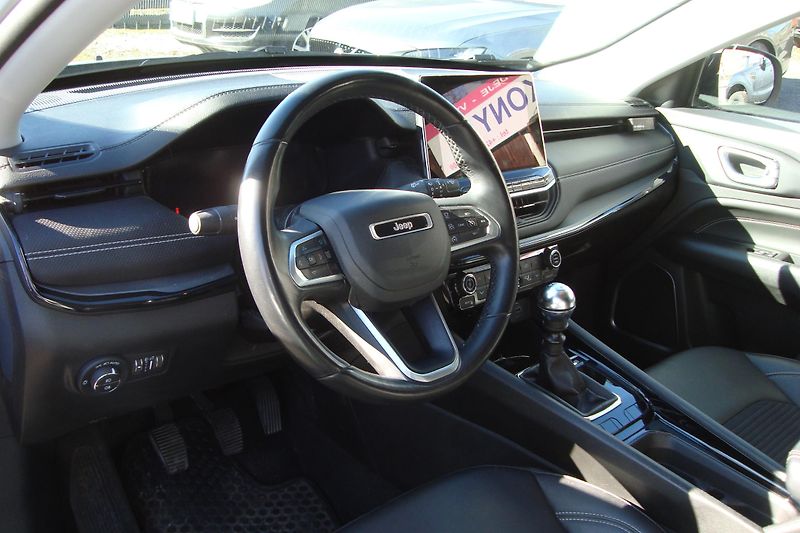 Jeep Compass (2022) 1.3 Night Eagle,ČR,1.Majitel - fotka 27 z 75