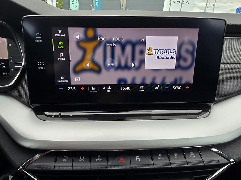 Škoda Octavia 2.0TDI DSG STYLE+ MATRIX TAŽNÉ - fotka 31 z 50