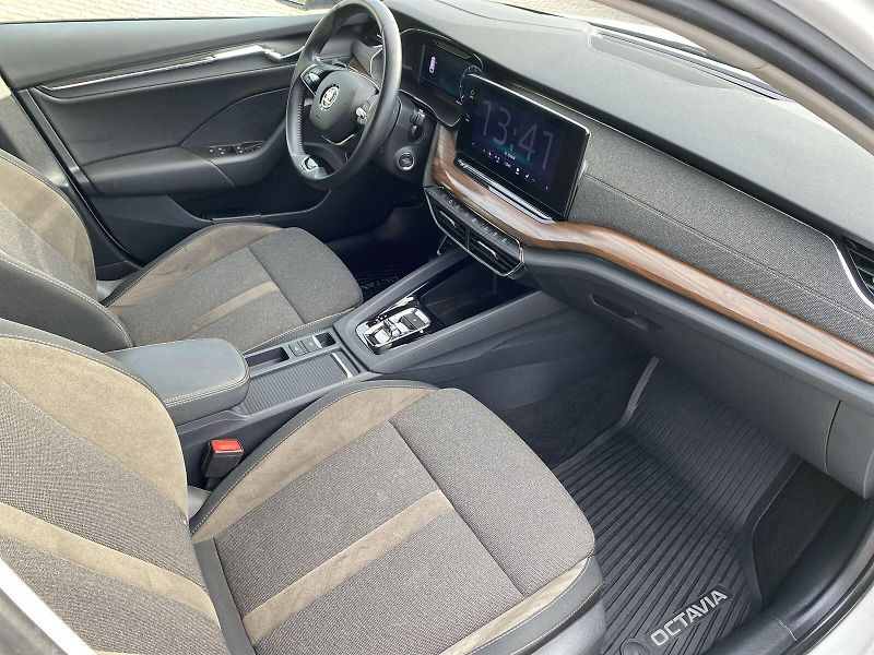 Škoda Octavia (2023) Combi 2.0 TDI 4x4 DSG Scout - fotka 8 z 37