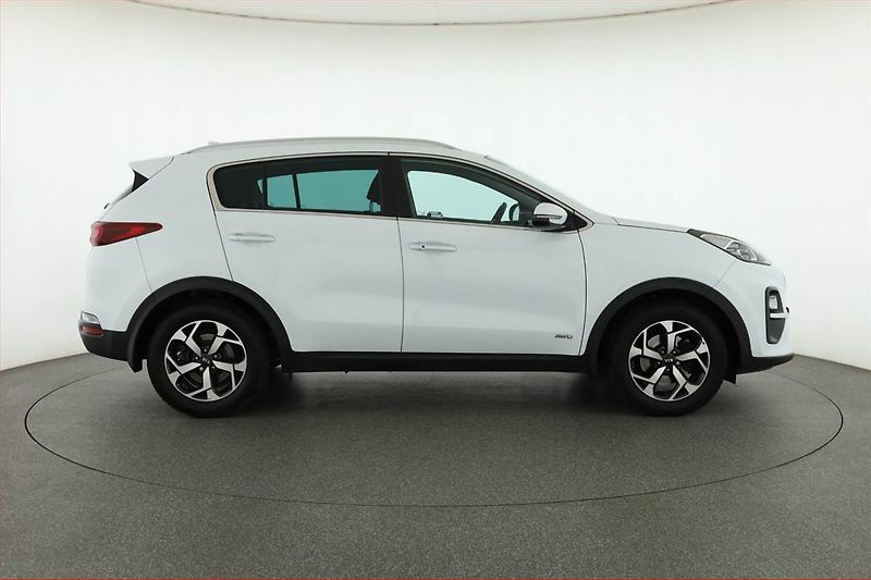 Kia Sportage (2019) 1.6 CRDi, 4X4, Automat, ČR - fotka 6 z 20