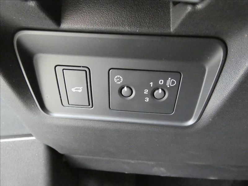Land Rover Range Rover Evoque 2,0 D165 S, 2.Maj,DPH - fotka 19 z 37