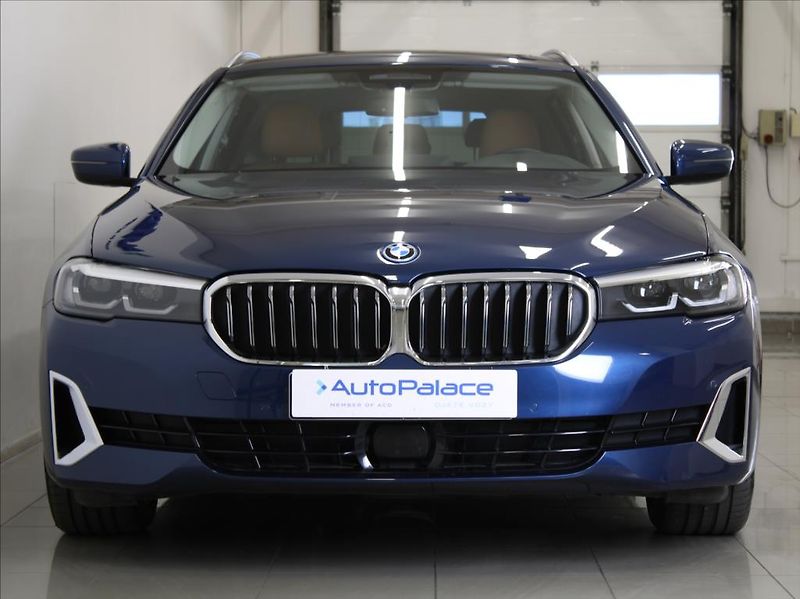 BMW Řada 5 530e xDrive Luxury Pano.ČR   2 - fotka 2 z 28