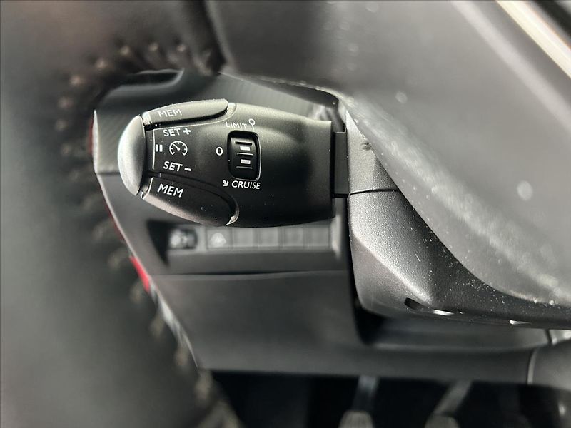 Peugeot 208 1,2   PureTech,PŮVOD ČR - fotka 10 z 23