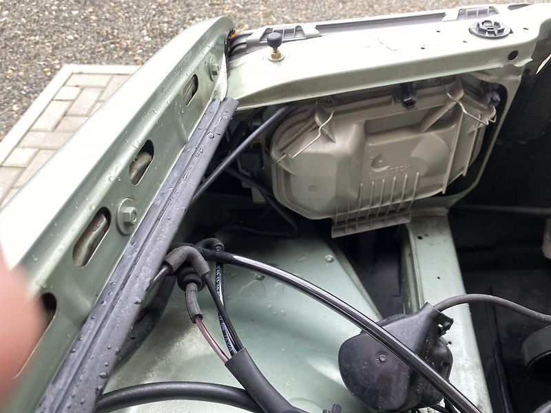 Mercedes-Benz 124 2.0i - 1xMaj - 40 000km - TOP - fotka 47 z 54