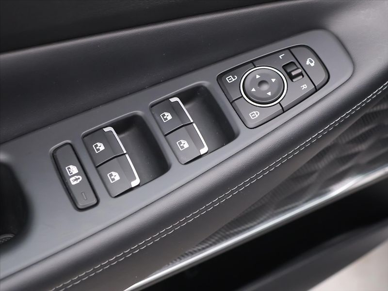 Hyundai Santa Fe 2,2 142kW TCI-NEW R LED CZ - fotka 17 z 32