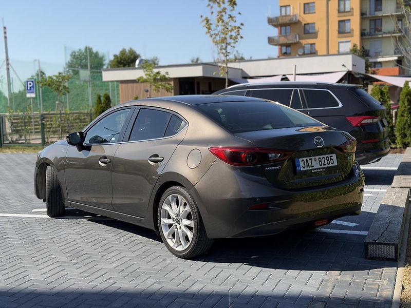 Mazda 3 (2014) 2.0i 88 kW/automat/revolution - fotka 3 z 19