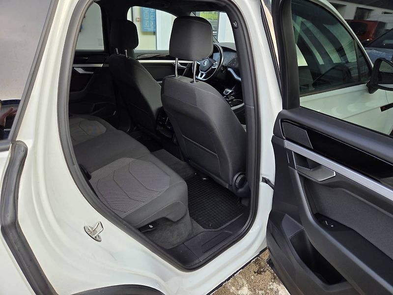 Volkswagen Touareg (2019) 3.0 TDI DSG Vzduch - fotka 36 z 42