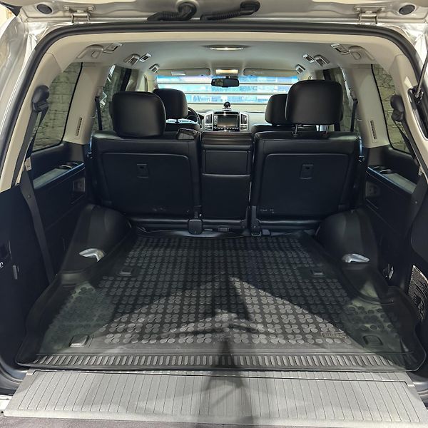 Toyota Land Cruiser (2013) - fotka 27 z 33