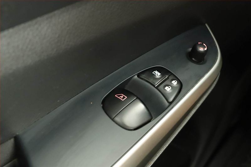 Nissan Navara (2021) 2.3 dCi, ČR - fotka 15 z 17