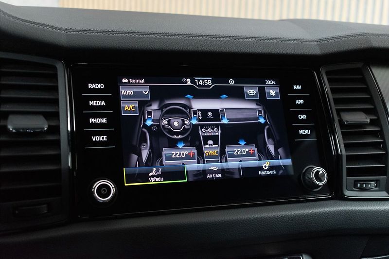 Škoda Kodiaq 2.0 TDI 4x4*SPORTLINE*TAŽNÉ*ČR - fotka 27 z 48