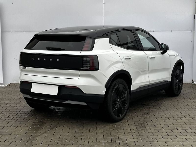 Volvo EX30 Ultra Twin Motor 315kW - fotka 4 z 26