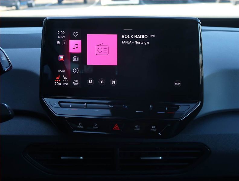 Volkswagen ID.3 (2020) Pro Perf. (62 kWh), SoH 87% - fotka 12 z 22