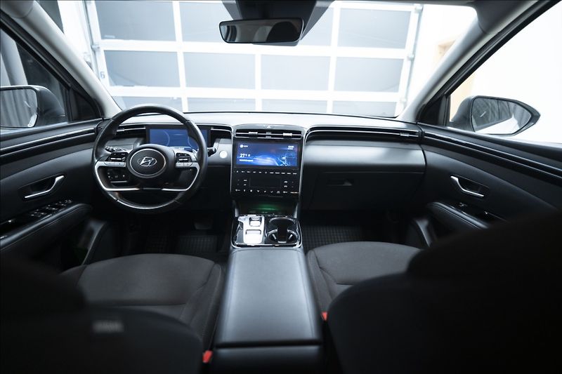 Hyundai Tucson 1,6 T-GDI AT NAVI KAMERA TAŽNÉ - fotka 14 z 43