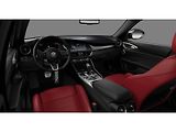 Alfa Romeo Giulia (2026) 2.0T 280k AT8 ZF Q4 4x4 Veloce - náhled 4