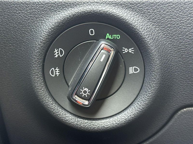 Škoda Kamiq (2026) 1.0 TSI DSG Monte Carlo - fotka 15 z 32